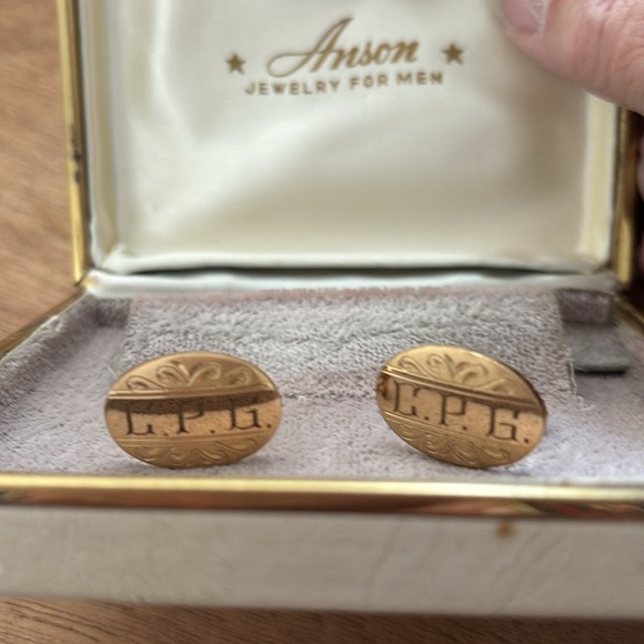 Gorgeous Anson tie bar and cufflinks set initials CPG - Picture 7 of 7